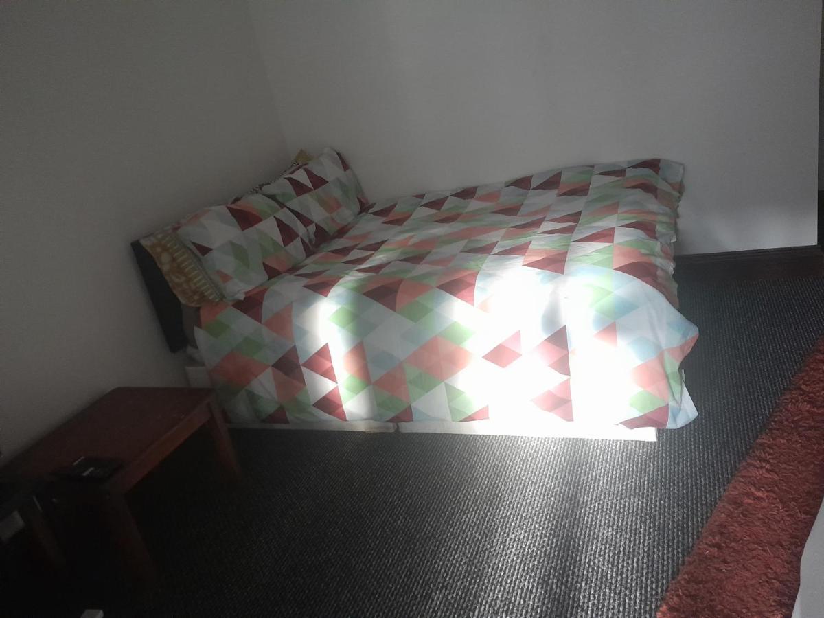 Lovely 1-Bed Studio In London Londres Exterior foto